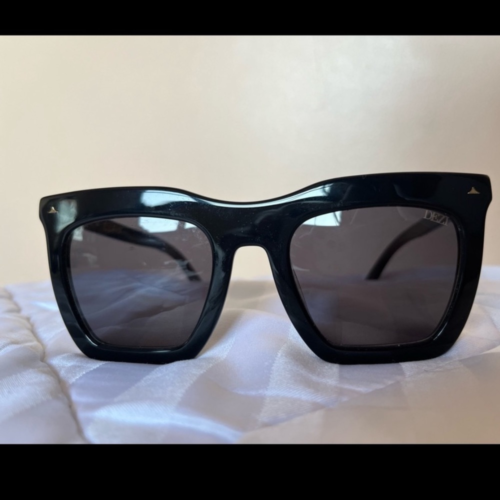 DEZI Sunglasses